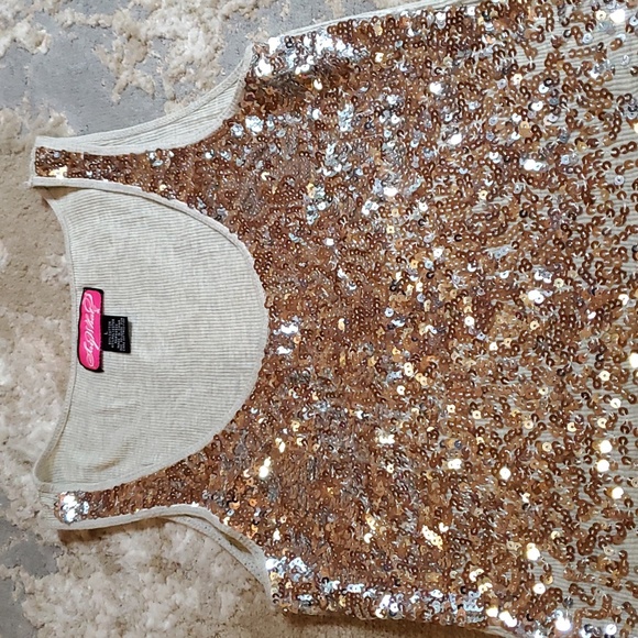 Sparkle top - Picture 3 of 3